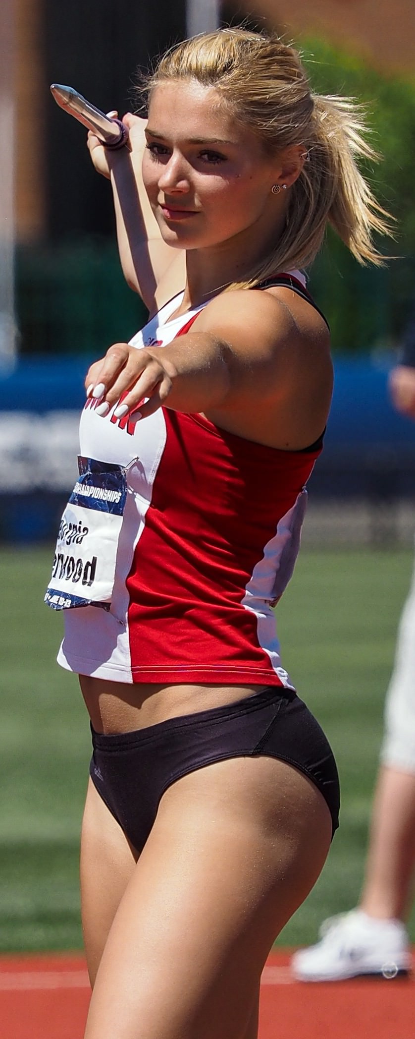 캐나다 출신의 육상 여자 7종경기 선수 - 조지아 엘렌우드(Georgia Ellenwood)