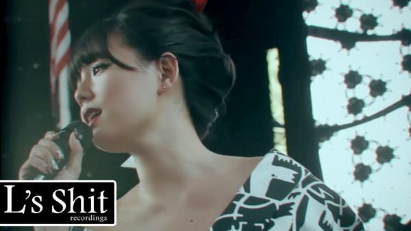 시노자키 아이 (篠崎愛, しのざき あい)『HIKARI, 빛』 Music Video