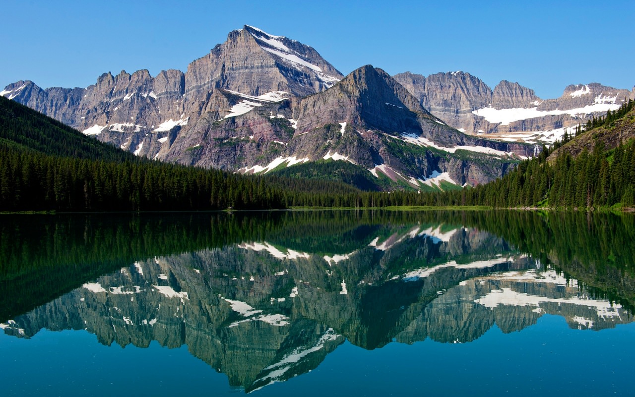 MOUNTAIN LAKE REFLECTIONS