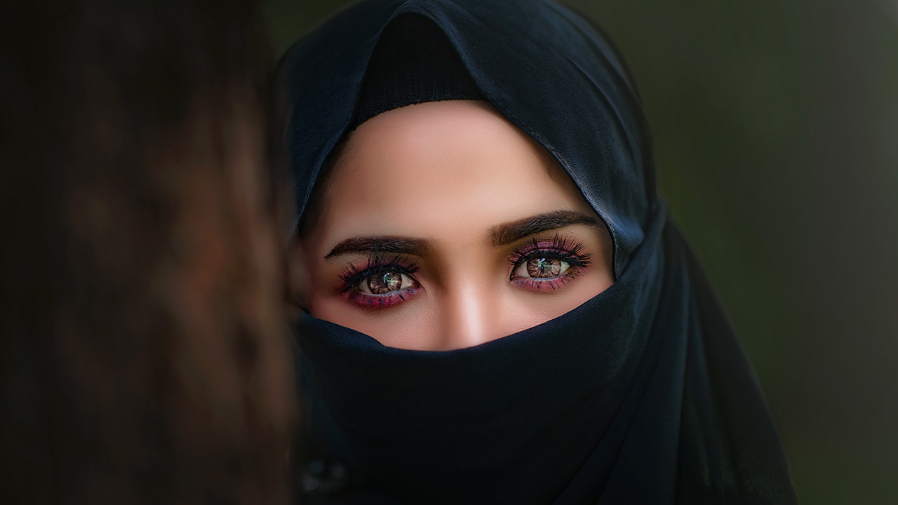 Niqab Woman