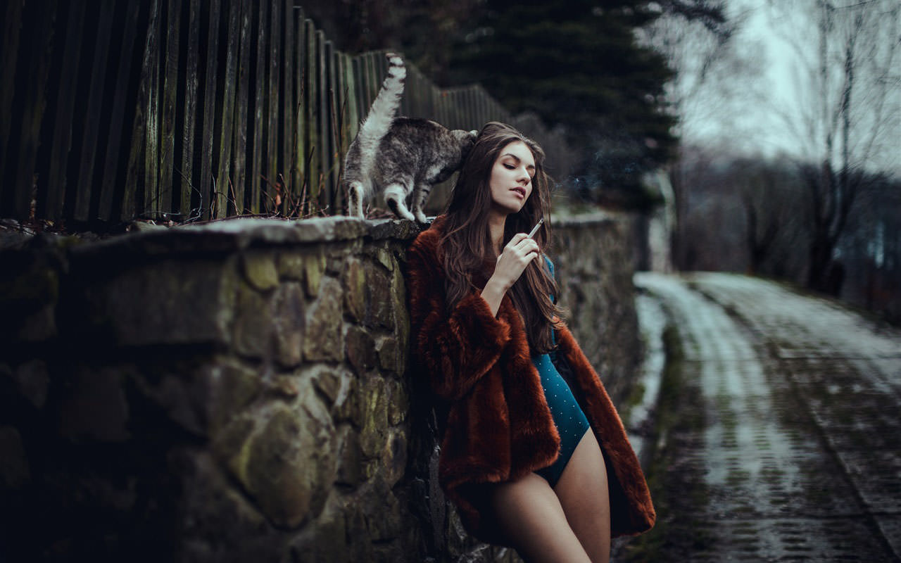 Girl Smoke Bikini Coat and Cat