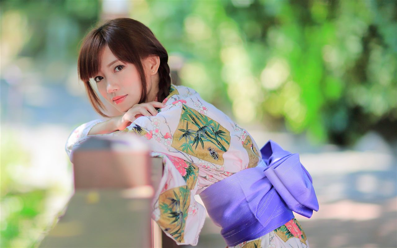Beautiful Japanese kimono girl
