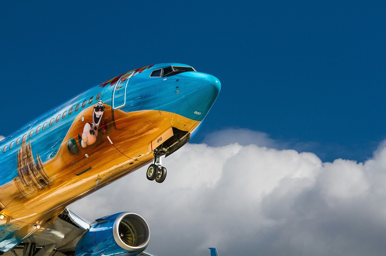 WestJet Frozen Livery
