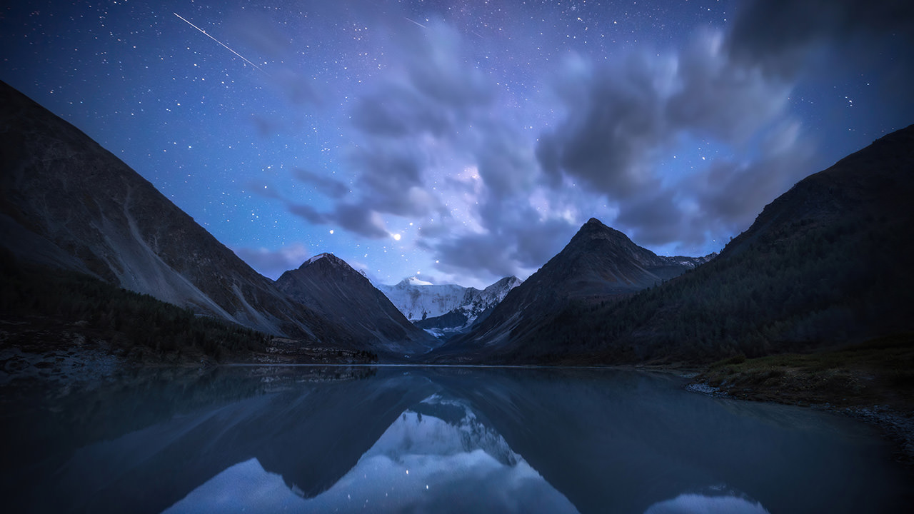 Night Mountain Lake Reflection