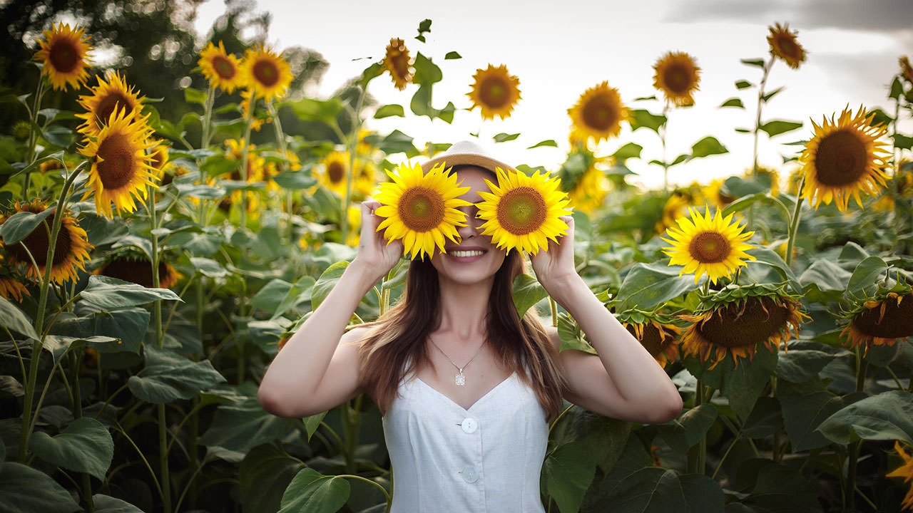 Smile Girl Sunflowers