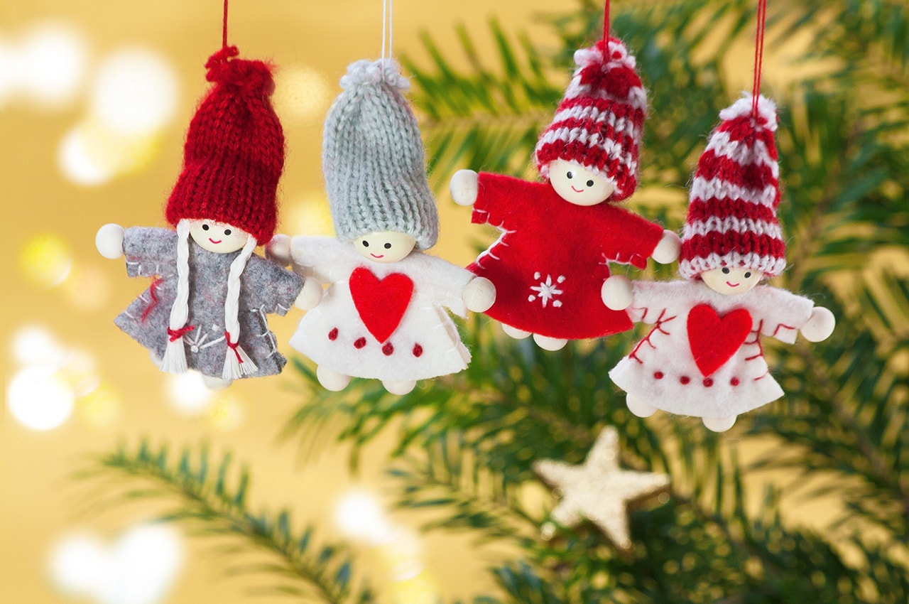Wooden dolls on Christmas Tree