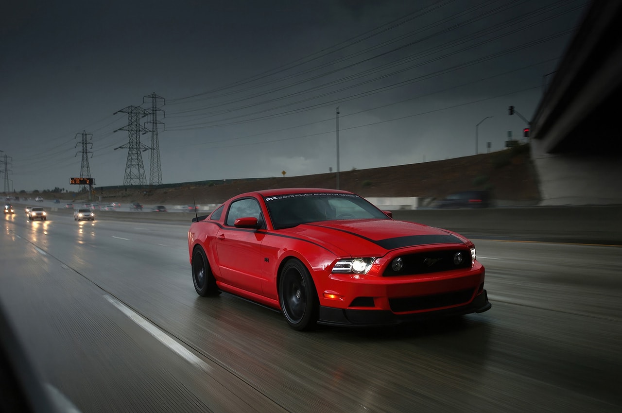 Ford Mustang S197