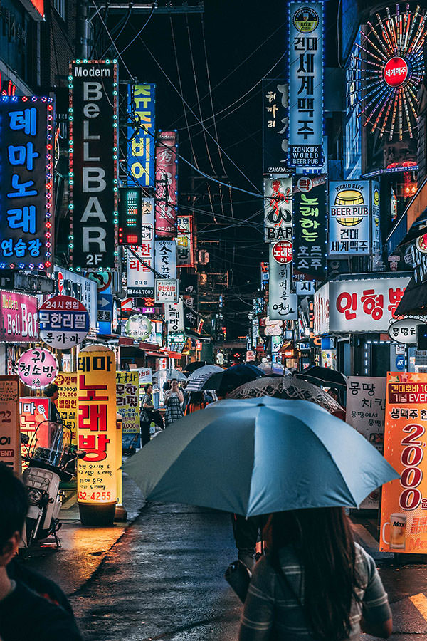 미국인 사진작가 제임스 루신(James Lucian)이 2년 동안 살면서 촬영한 서울 사진들