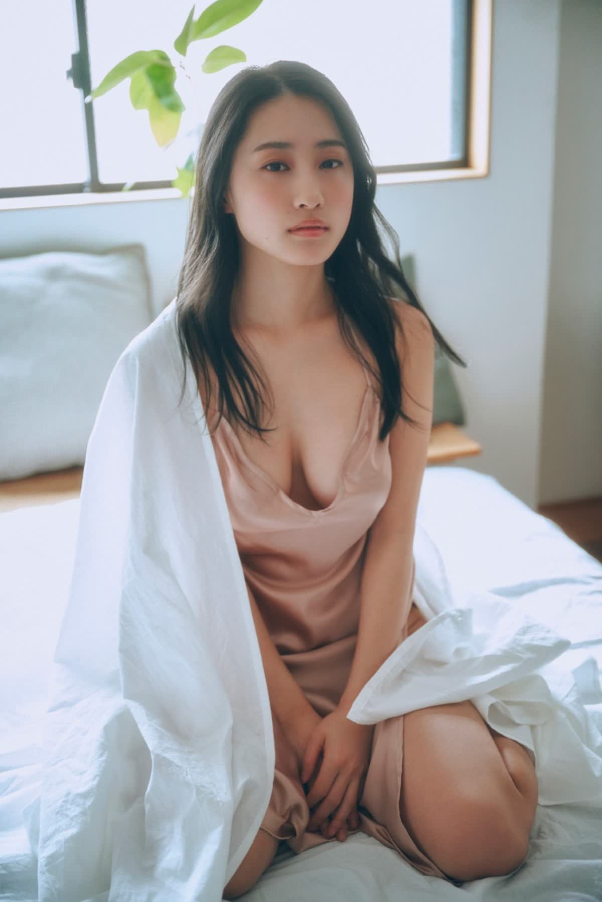 스미다 아야노(澄田綾乃, すみだ あやの) - 플래시 디지털 사진집 2024