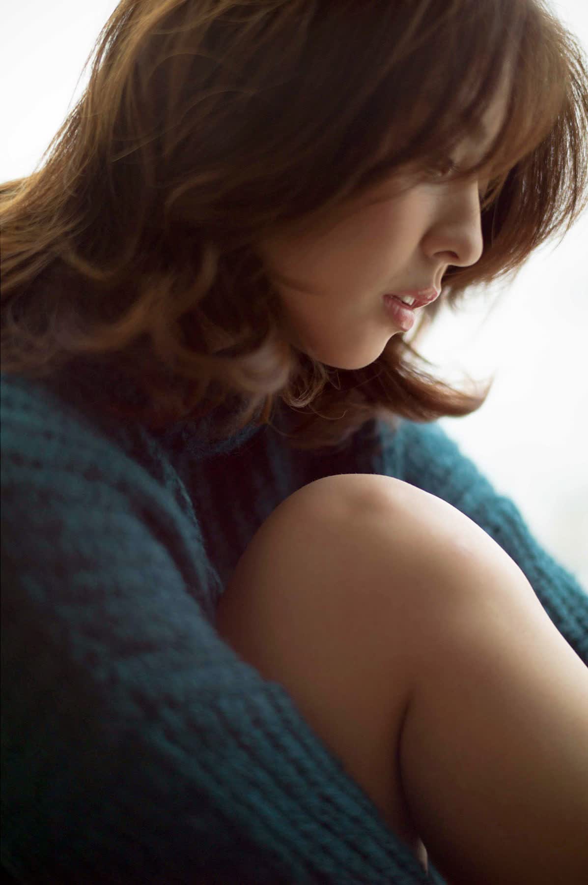 야나기 유리나(柳ゆり菜, やなぎ ゆりな) - 플래시 디지털 사진집 2017