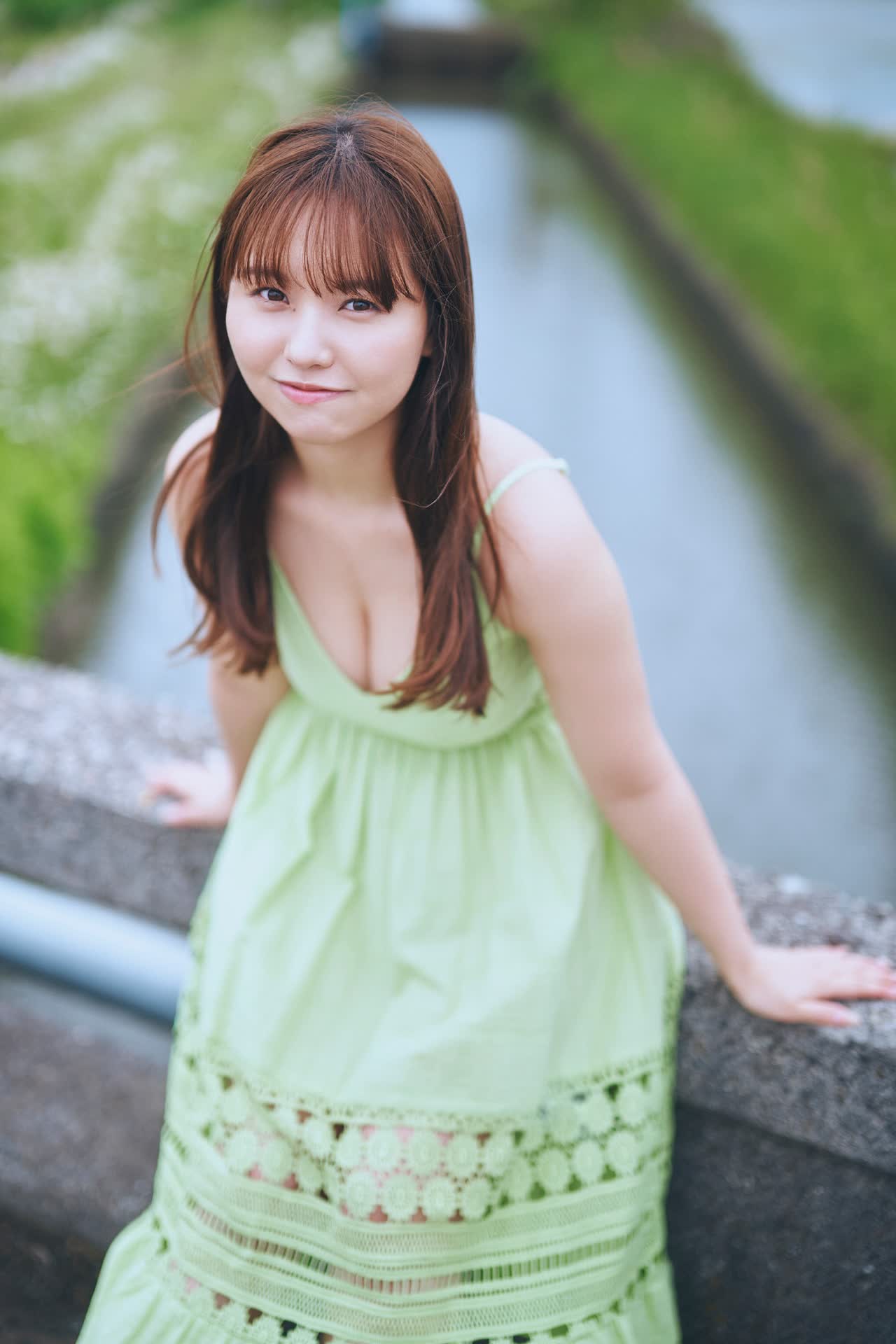 혼고 유즈하(本郷柚巴, ほんごう ゆずは) - 플래시 디지털 사진집 2024