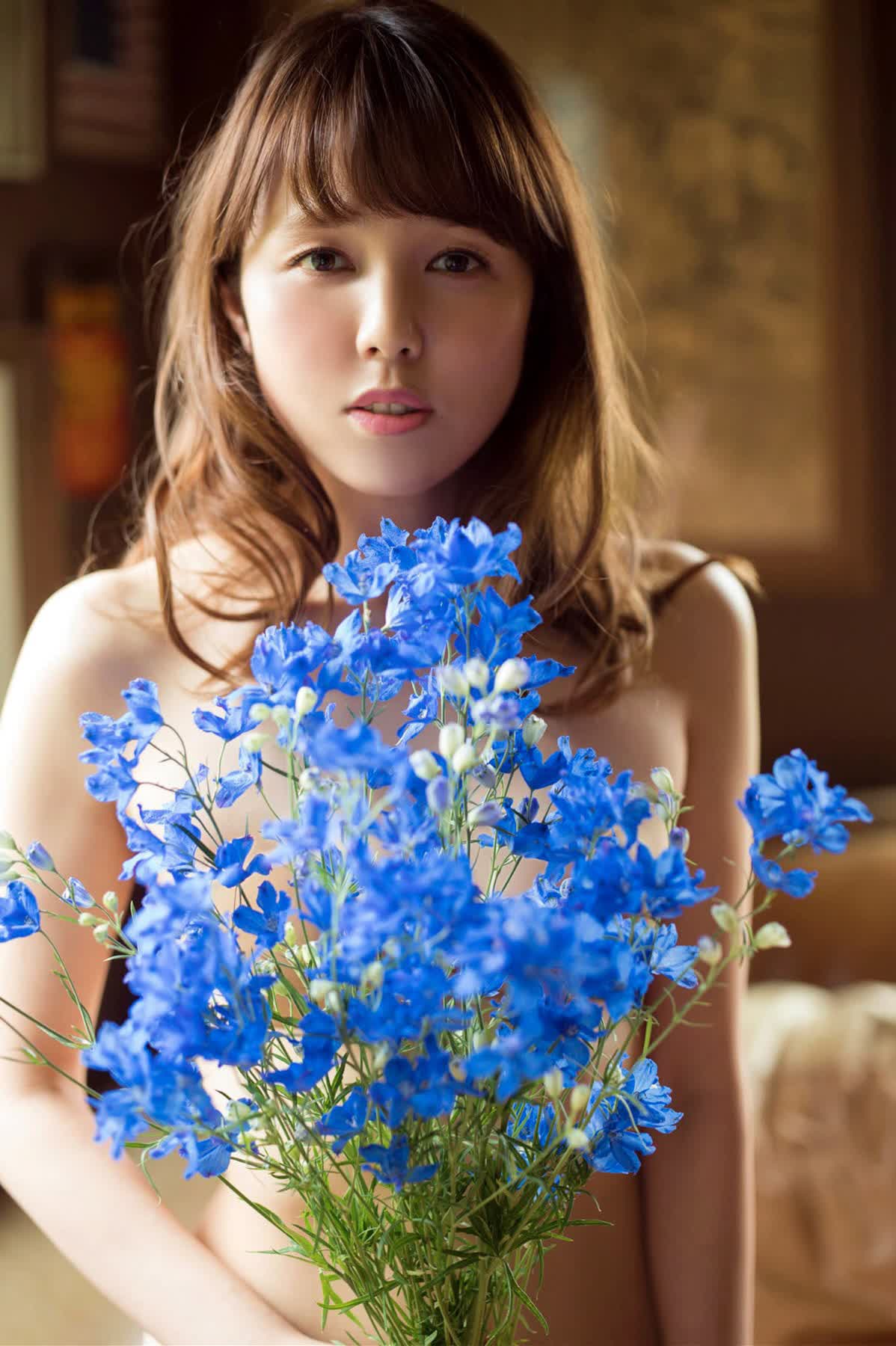 키쿠치 미카(菊地美香, きくち みか) - 플래시 디지털 사진집 2017