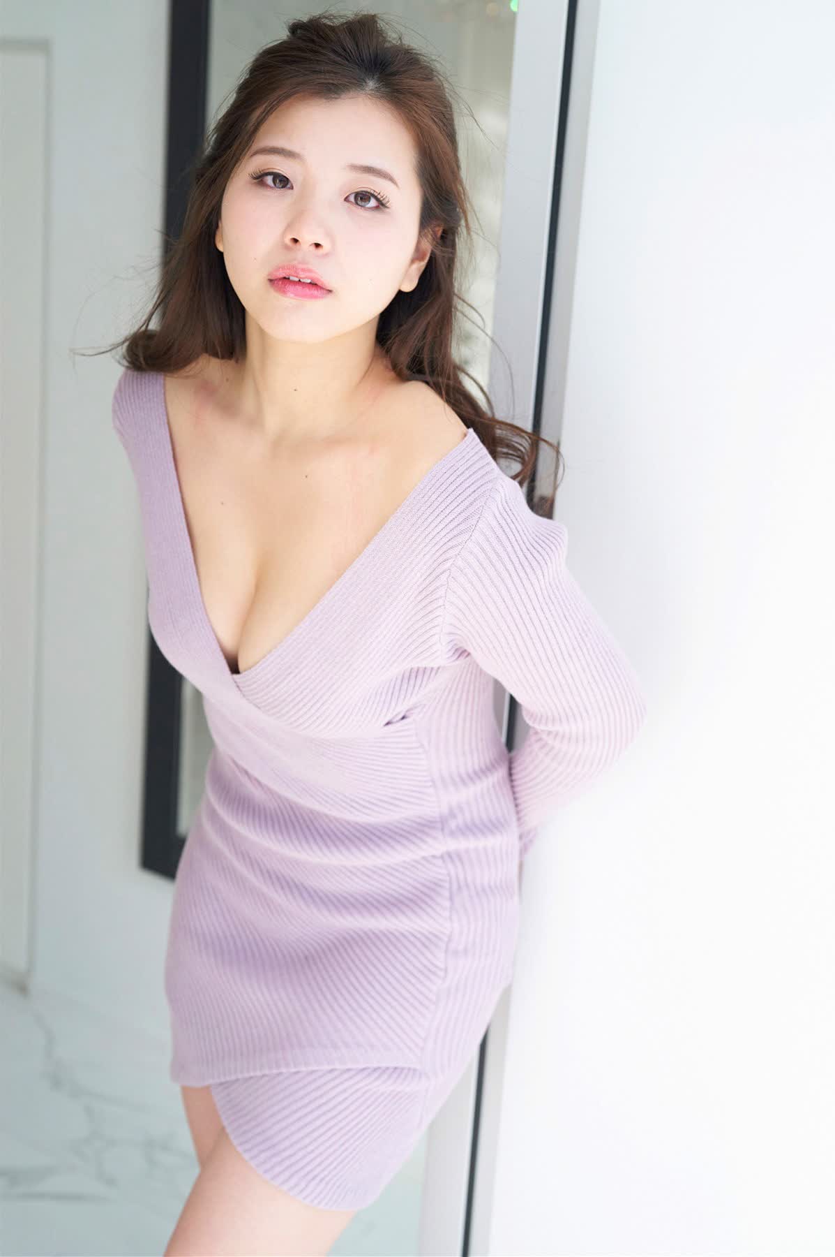 쿠라타 루카(倉田瑠夏, くらた るか) - 플래시 디지털 사진집 2018