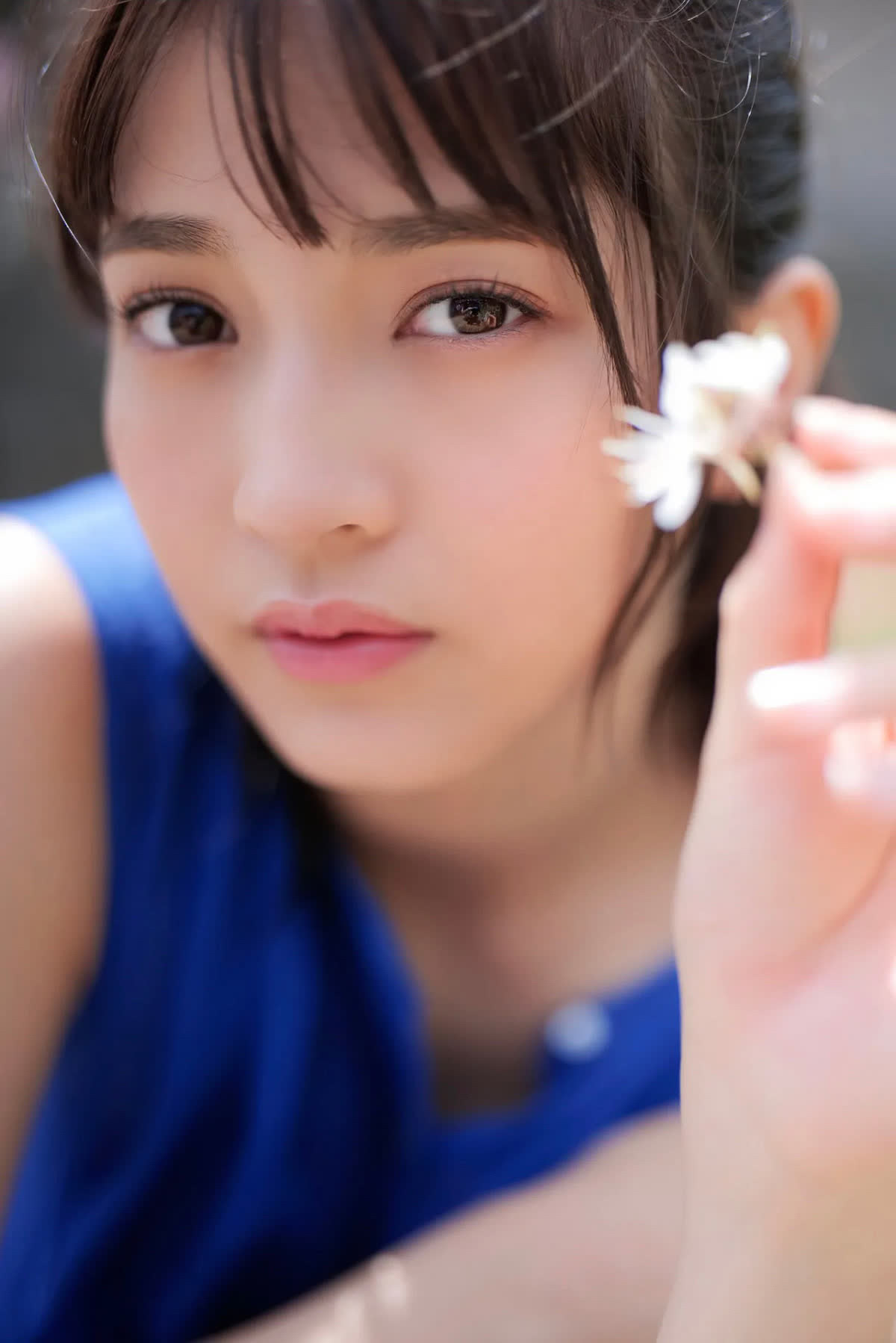 쿠로사키 나나코(黒嵜菜々子, くろさき ななこ) - 프라이데이 디지털 포토북 사진집 2023