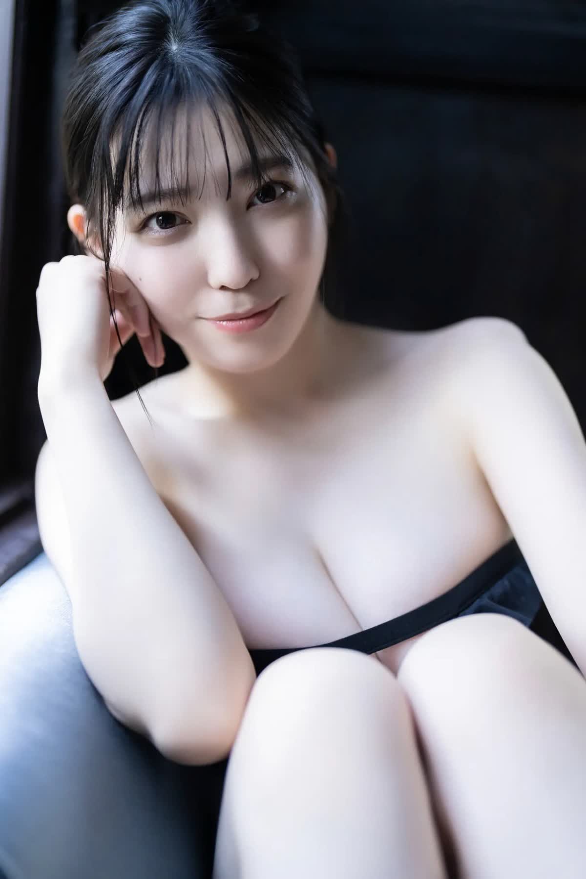 시도 루이(紫藤るい, しどう るい) - 프라이데이 디지털 포토북 사진집 2024