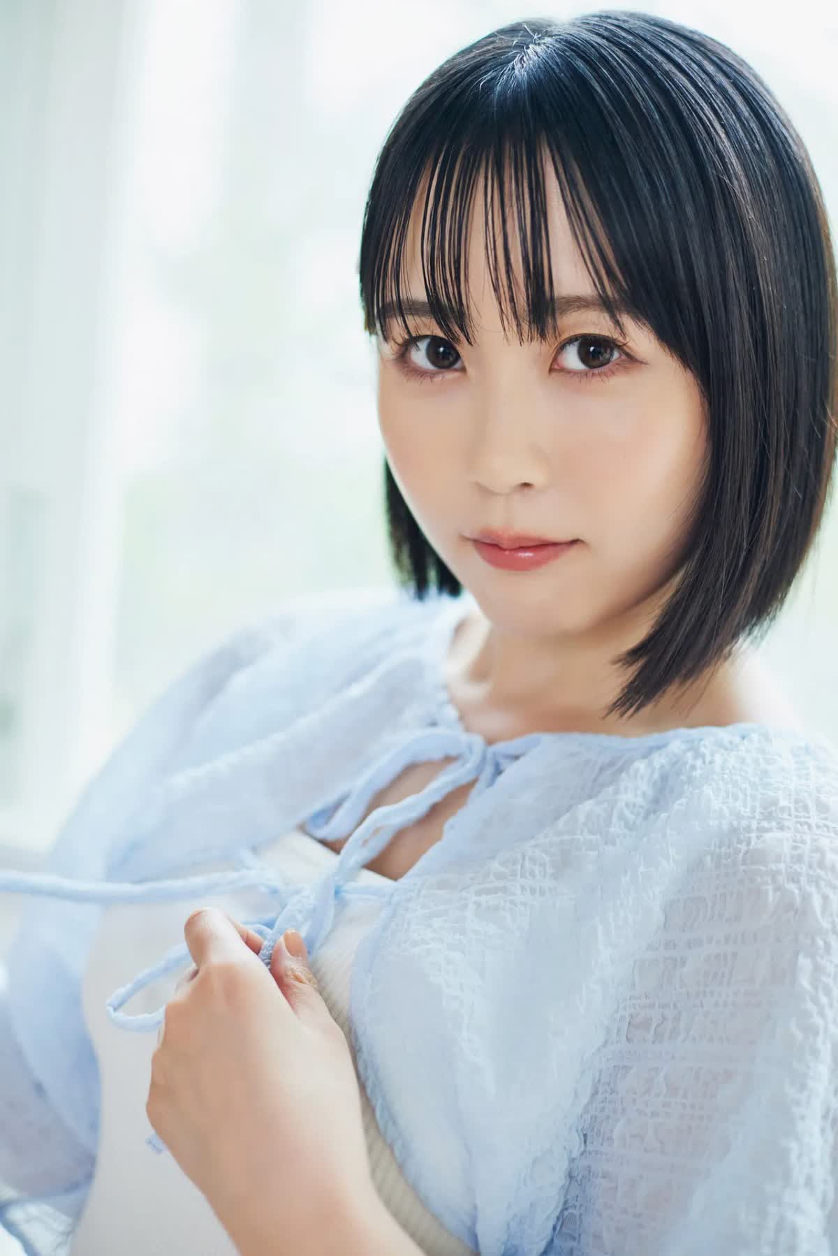 요미치 유키(夜道雪, よみち ゆき) - 프라이데이 디지털 포토북 사진집 2024