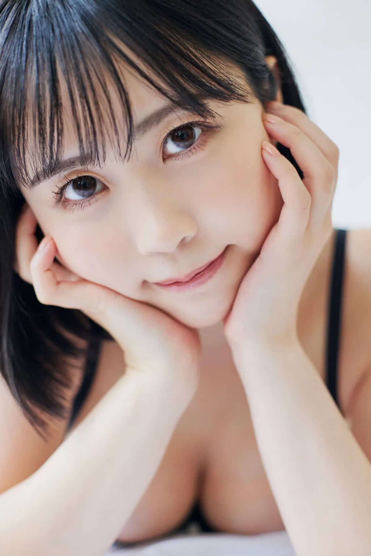 요미치 유키(夜道雪, よみち ゆき) - 프라이데이 디지털 포토북 사진집 2024