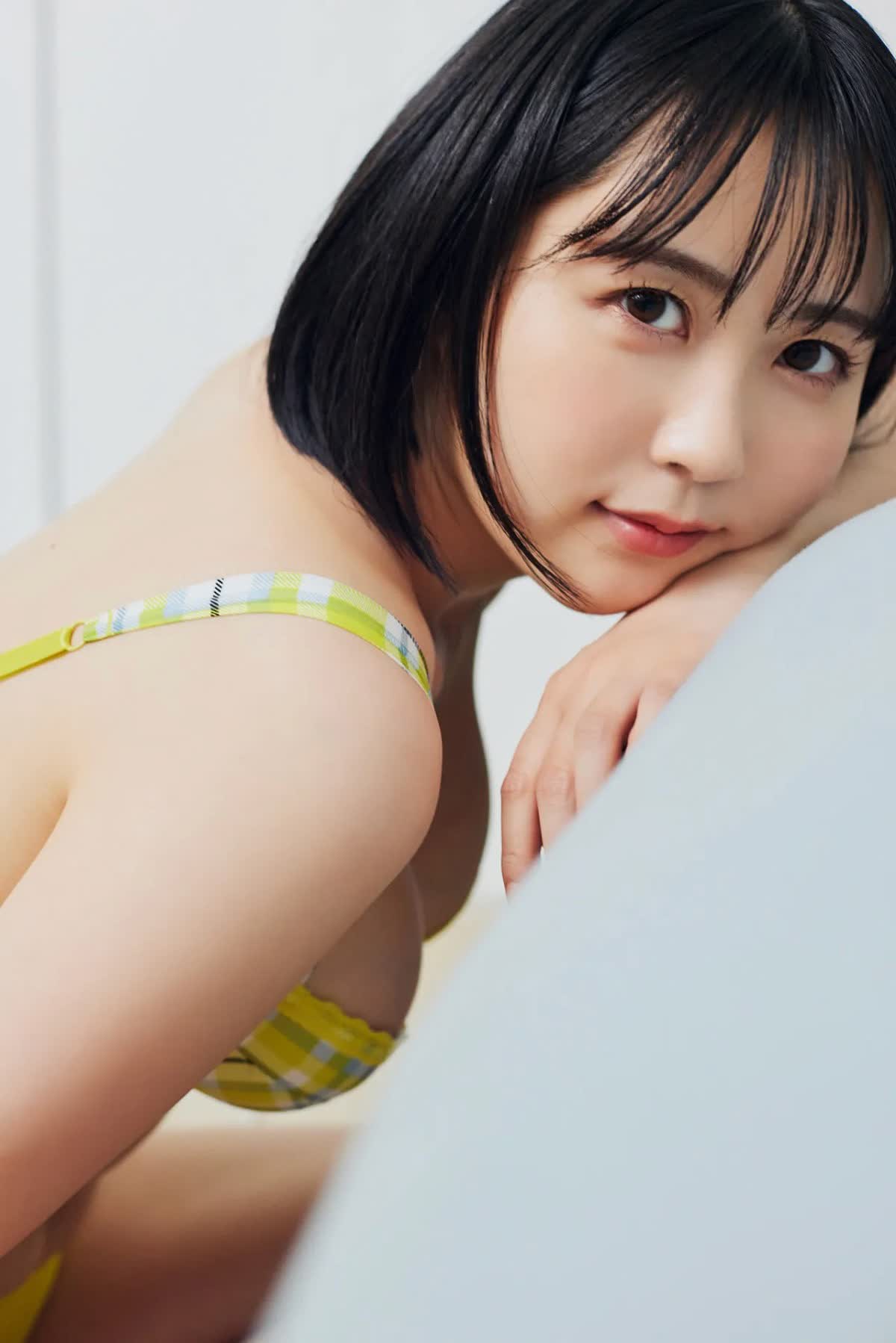 요미치 유키(夜道雪, よみち ゆき) - 프라이데이 디지털 포토북 사진집 2024