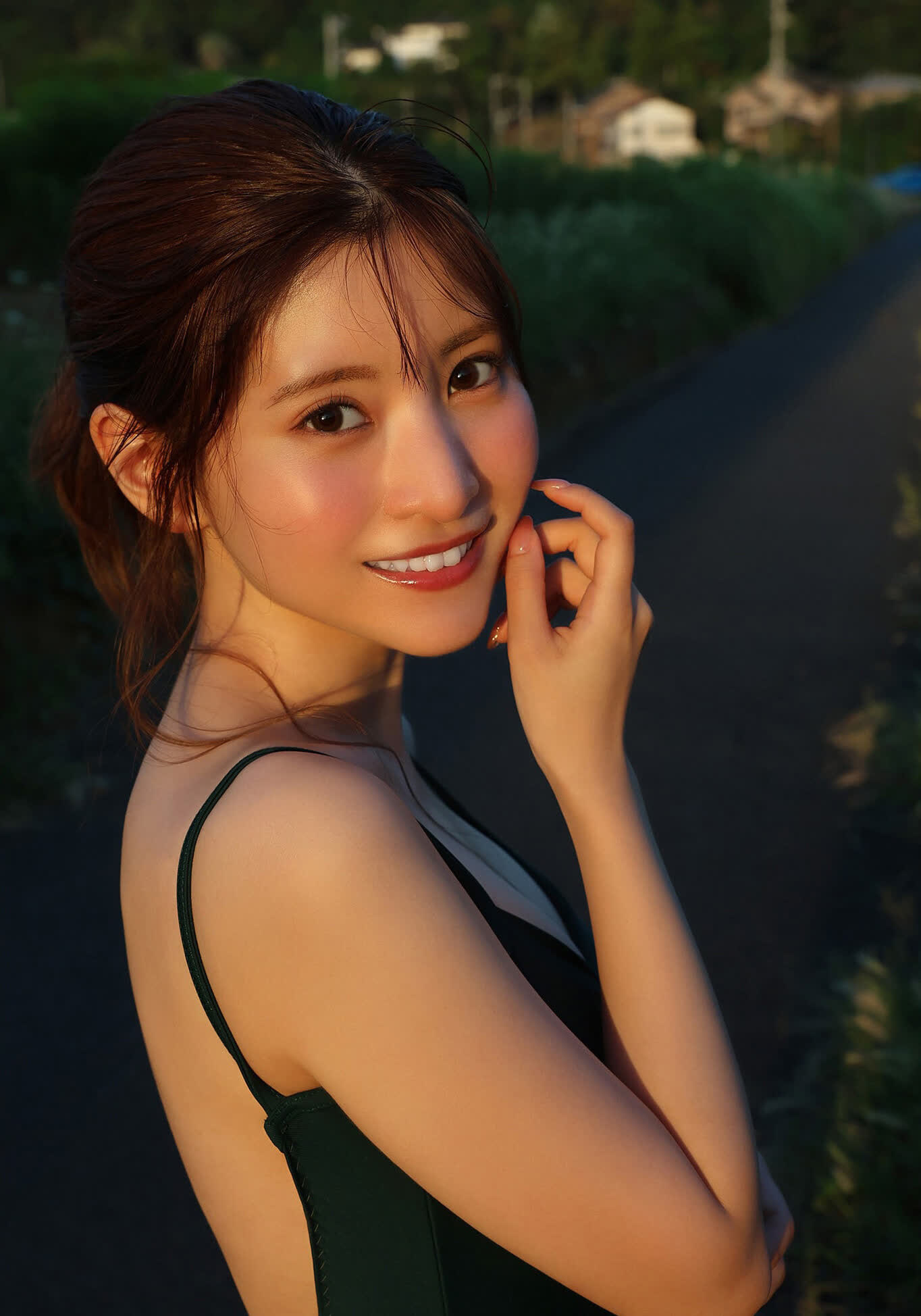 타카나시 루이(小鳥遊るい, たかなし るい) - 프라이데이 디지털 포토북 사진집 2025