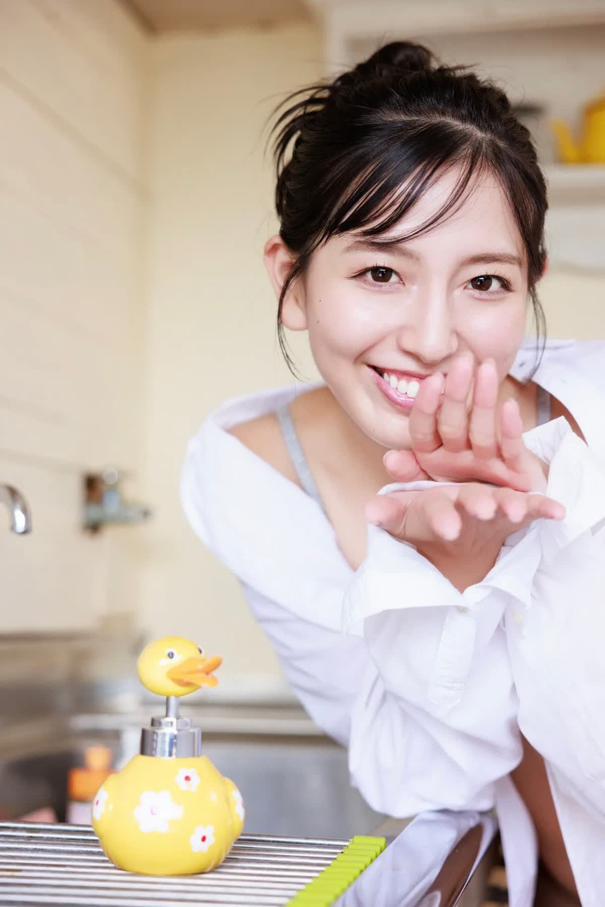 이케나가 유리(池永百合, いけなが ゆり) - 프라이데이 디지털 포토북 사진집 2025